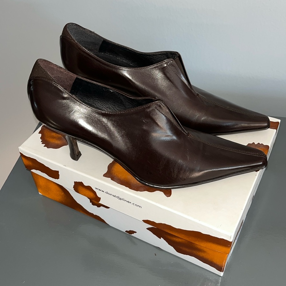 Beautiful baby calf/ basic elastic in expresso.
